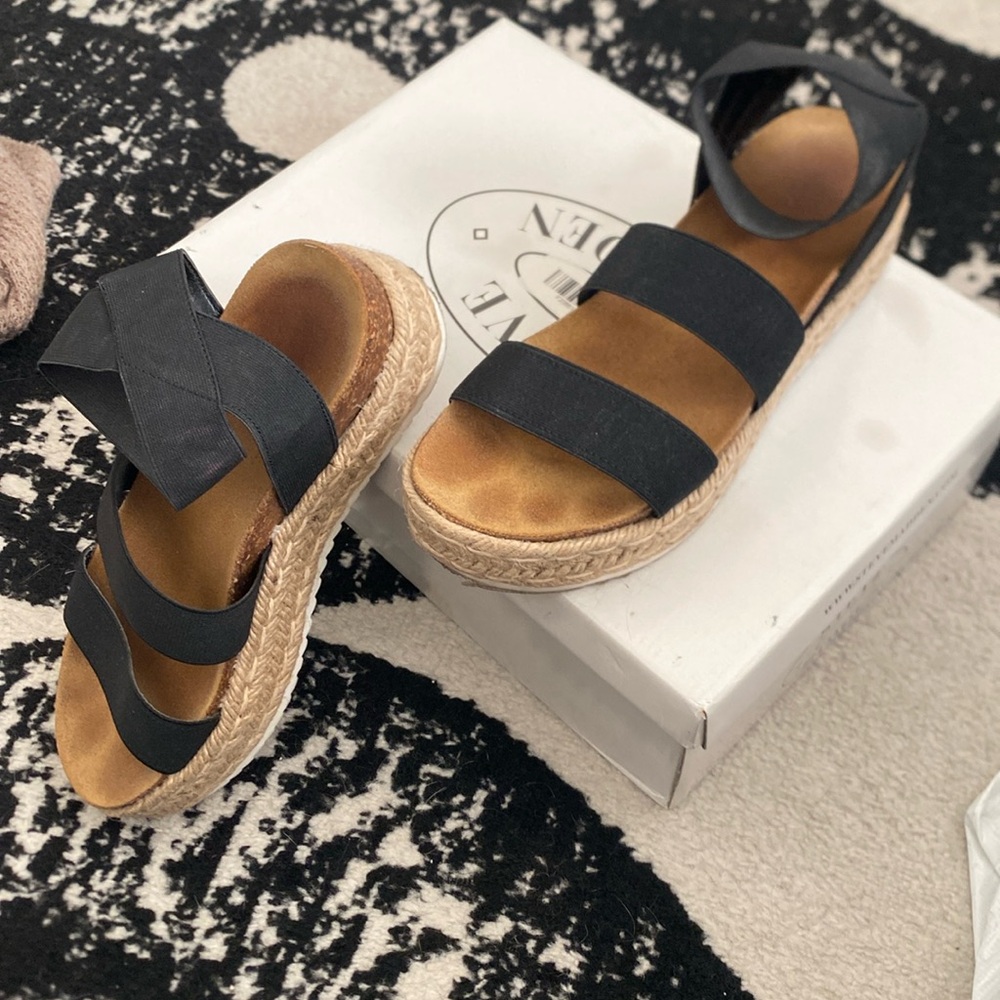 Steve Madden kimmie sandals